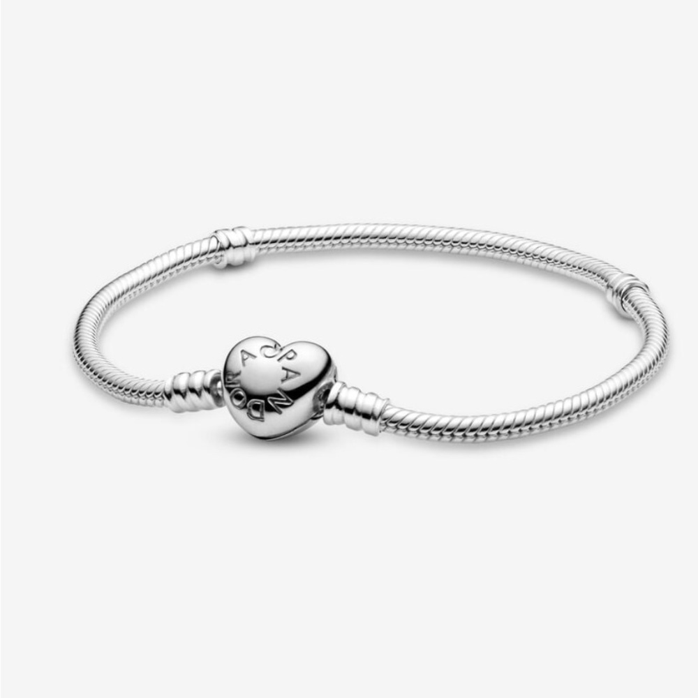 Pandora Moments Charm Bracelet Size 7.1 in
